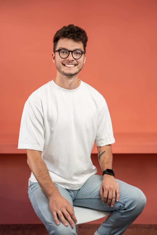 Vlad Caluș — fondator Minimalistu, investitor, Forbes 30 Sub 30